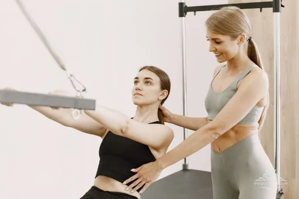 Confident woman in athletic wear, representing a positive and inclusive approach to health beyond Body Mass Index.